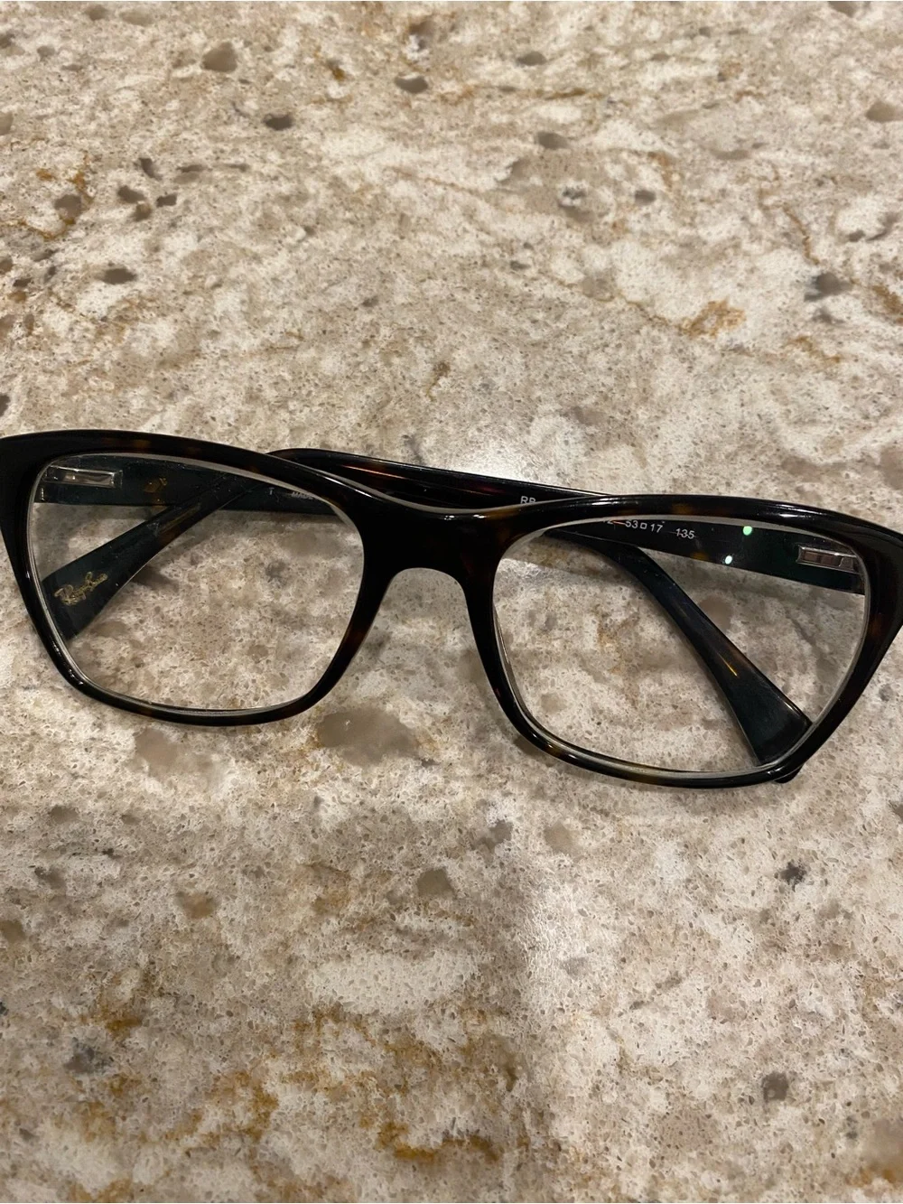 Ray-Ban bundle of four pairs with two cases